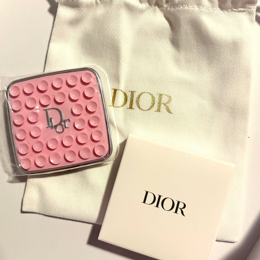 Dior Phone Suction